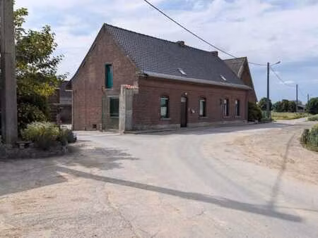 ferme avec corps de logis et bâtiments de ferme