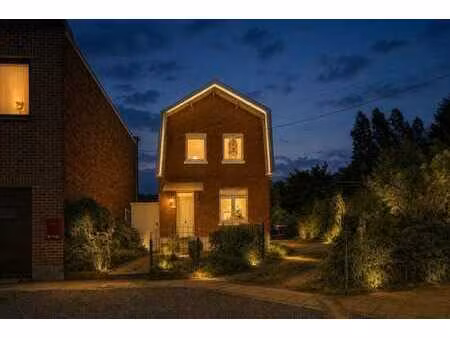 maison 4f  2ch  garage  grand terrain de 1800m2
