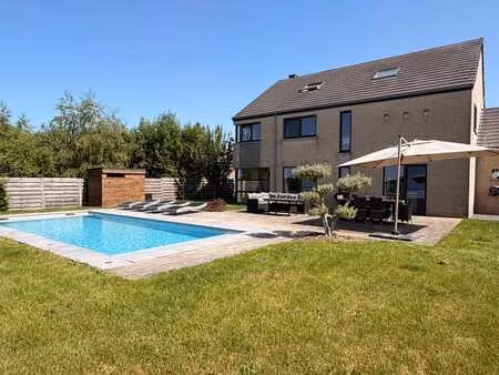 villa 4 façades  piscine et vue exceptionnelle