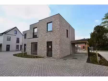nieuwbouwwoning in centrum broechem met 3 slaapkamers !