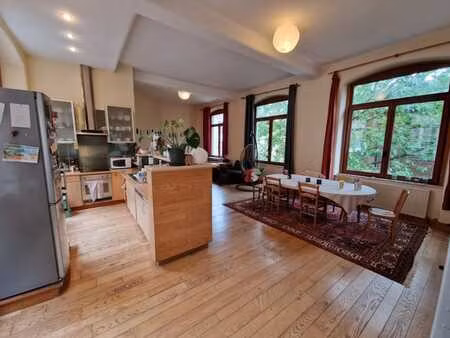 bel appartement 3 ch dans un îlot intérieur  très calme