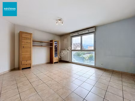 annecy (secteur centre ville meythet) _ appartement 2 pièces de 49 37 m²  avec balcons et 