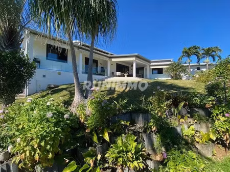 vente villa 7 pièces 216 m² à sainte marie (97438)  695 000 €