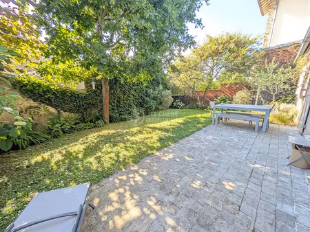 vente maison 7 pièces 198 m² à le chesnay (78150)  1 195 000 €