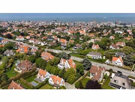 villa à rénover exceptionnellement située sur un grand terra
