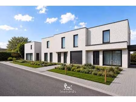 maisons modernes à proximité du centre de waregem