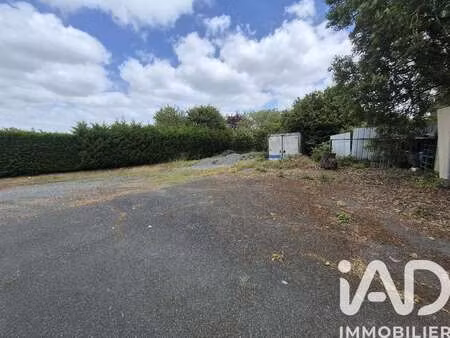 vente terrain à thouars (79100) : à vendre / 628m² thouars