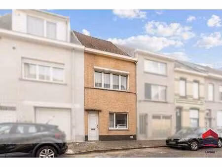 maison prête à emménager avec peb c à proximité d'alost