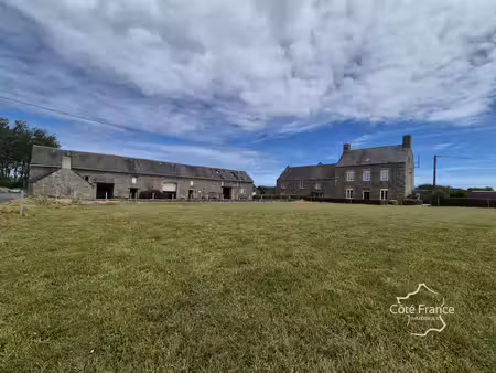 corps de ferme 1.1 hectares