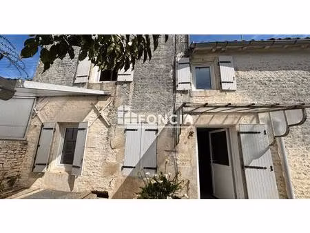 niort petite maison de ville à rafraîchir