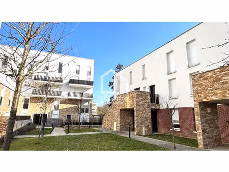 maison poissy dans copropriété 3 pièce(s) 65 m2 2chambres 1 place de parking en sous-sol