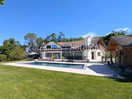 maison contemporaine à vendre à cranves-sales