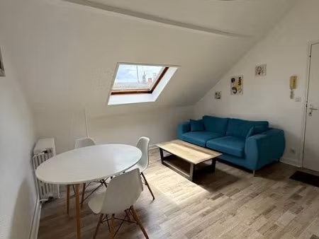 location meublée appartement 2 pièces 30 m² à sainte-savine (10300)  530 €