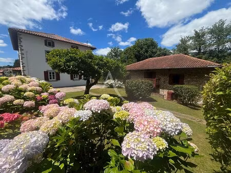 maison louhossoa 15 pièce(s) 718.67 m2