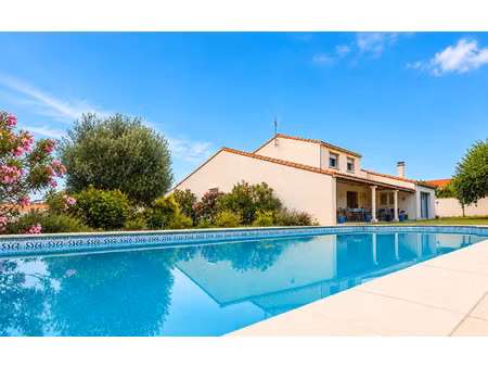 maison royan 132 m² t-5 à vendre  630 000 €