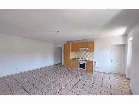 location appartement  m² t-1 à manosque  435 €
