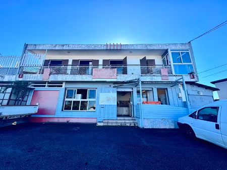 immeuble sur petit ile centre ville a renover