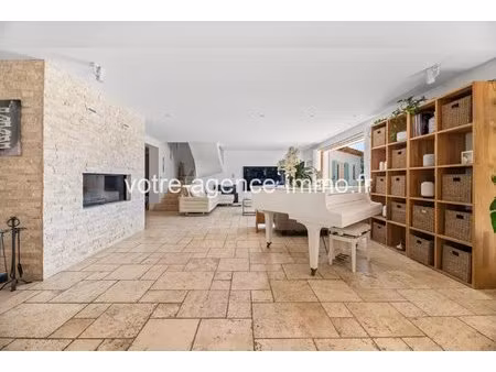 levens – exclusivite - superbe villa provençale 243 m² avec piscine  jacuzzi et vue panora