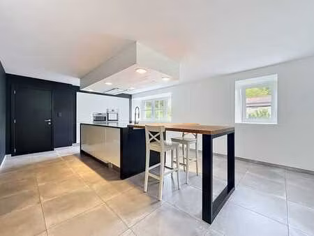 appartement récent 2 chambres à grupont