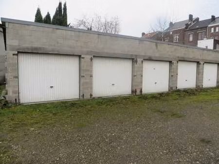garage a louer engis