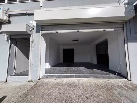 local commercial à louer