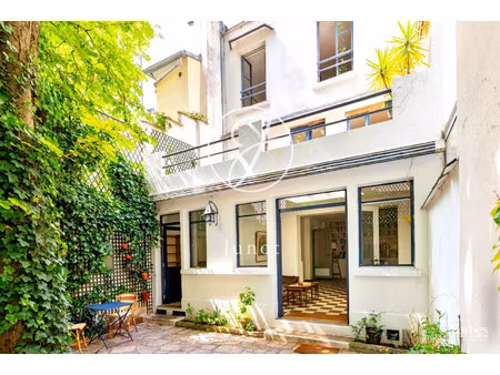 maison de luxe à vendre dans le quartier batignolles-cardinet