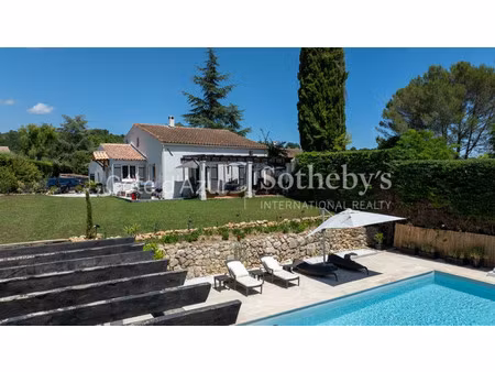 villa de luxe à vendre dans le quartier plascassier