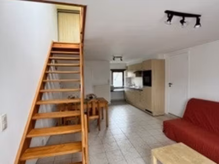 duplex à louer à place kléber falleur 9 macon (vwd17857)