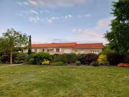 maison 7 pièces et espace indépendant