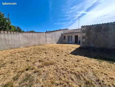 maison 3 pièces 90 m²