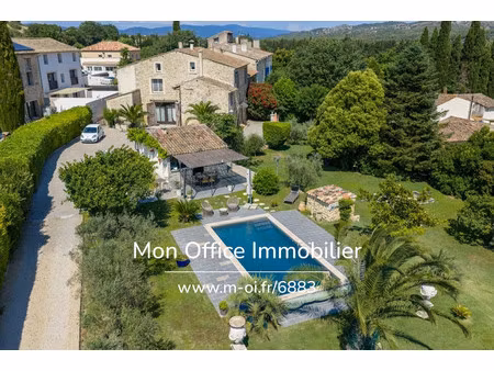 maison de luxe à vendre à vernègues