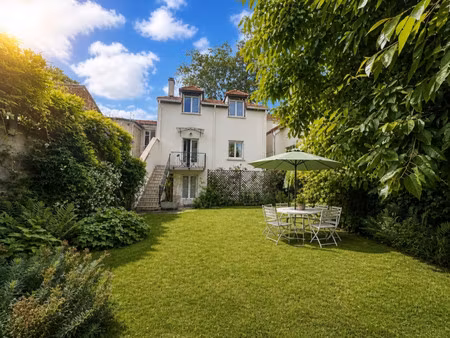 maison de luxe à vendre dans le quartier villegranges