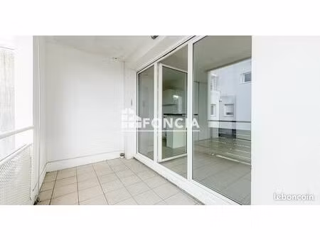 t2 balcon & parking