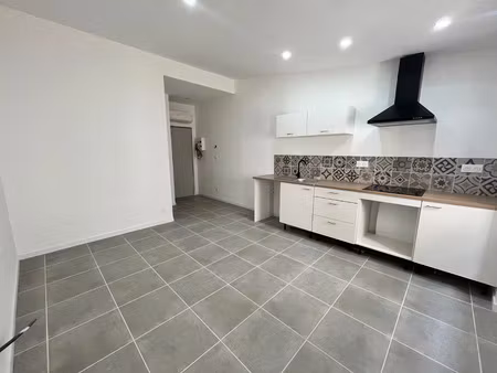 studio avec climatisation centre ville