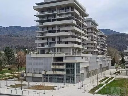 parking/box 1 pièce chambéry