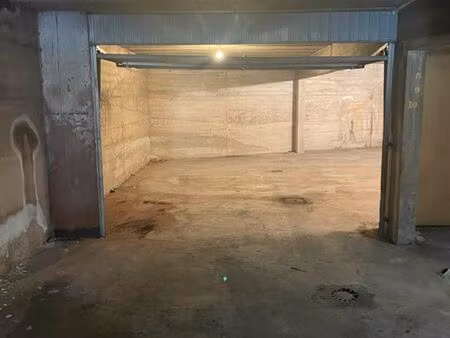 vente garage a sete