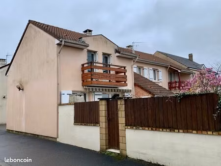 maison 5 pièces 77 m²