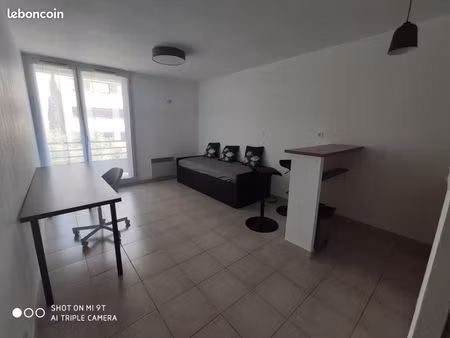 studio 1 pièce 23 m²