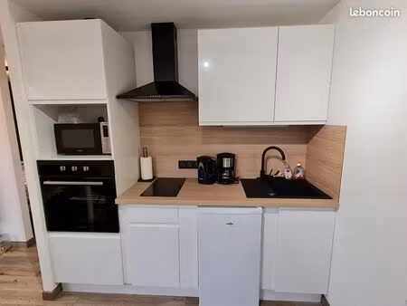 location studio meublé