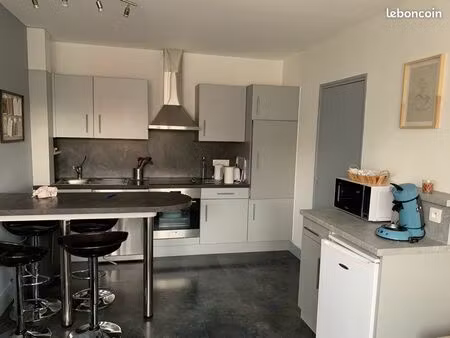 loue très joli appartement t3 meublé