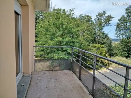 apt t2 avec balcon