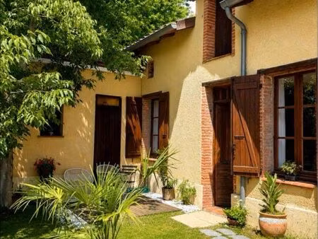 charmant t2 meublé avec jardin privatif + parking