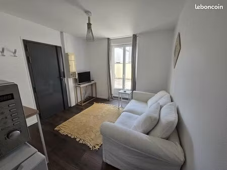 t2 meuble avec exterieur proche gare