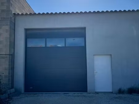 local 95 m²
