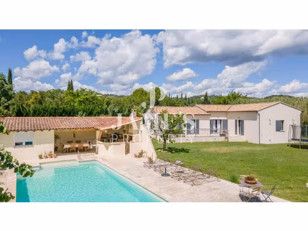 maison de luxe à vendre à paradou