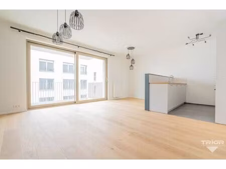 appartement à louer à place du canestia 1 nivelles (vbe35697)
