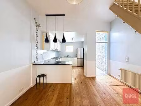 à deux pas de la place dumont : maison 2 chambres avec terr…