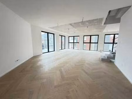 duplex neuf au style industriel au cœur d’eupen
