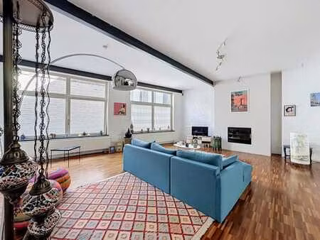 pl. brugmann/châtelain : joli loft en duplex