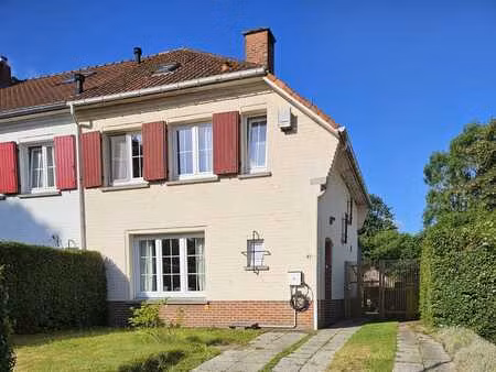 lumineuse maison 3 façades avec jardin sud-ouest